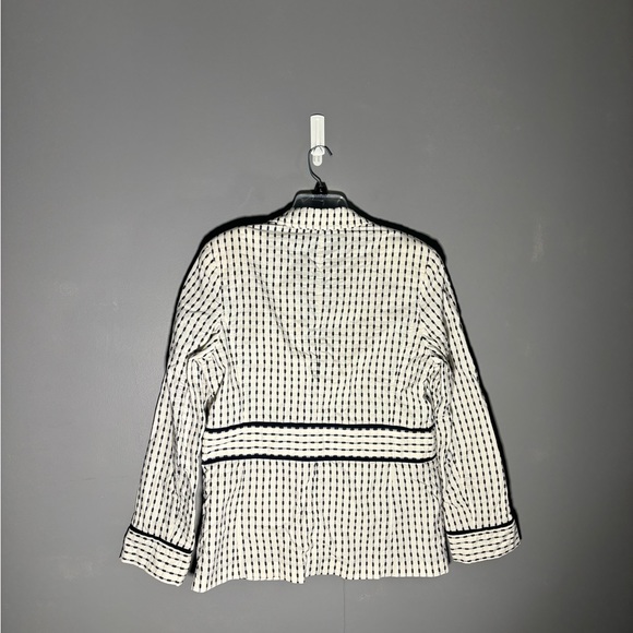 ST.John Sport Linen Blend Navy Striped Blazer Womens Size Large - Picture 3 of 5